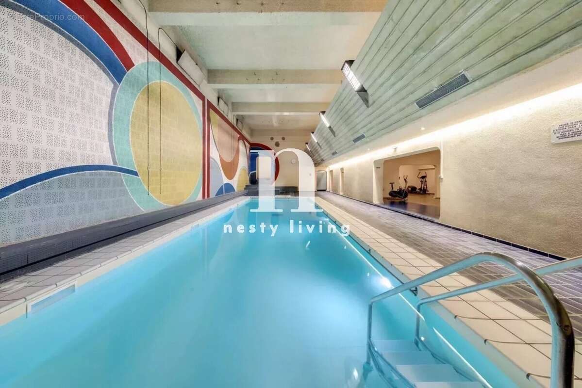 Appartement à PARIS-7E