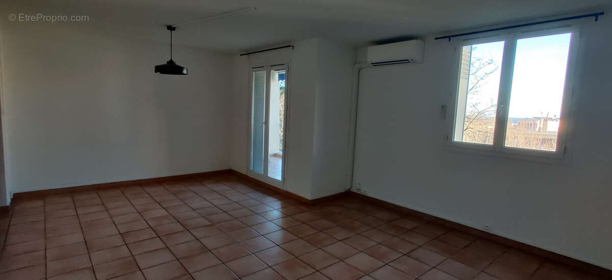 Appartement à MARSEILLE-15E