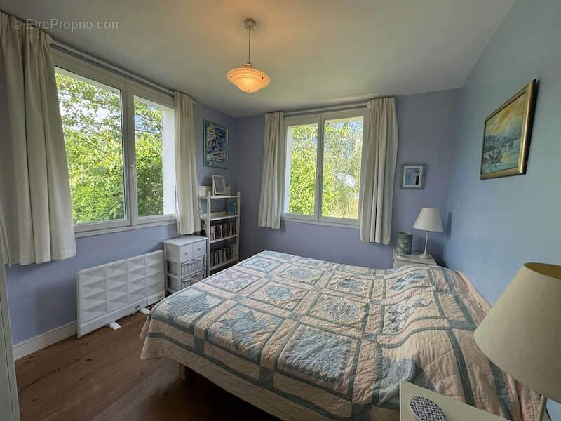 Maison à LA GENETOUZE