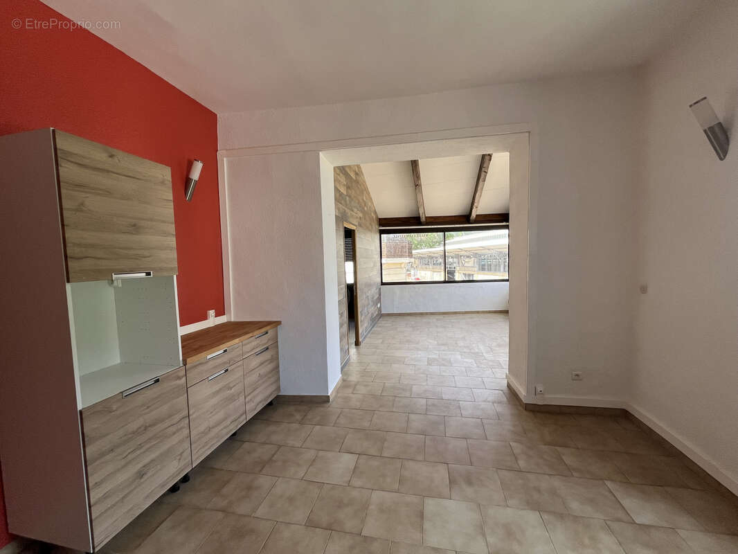 Appartement à GANGES