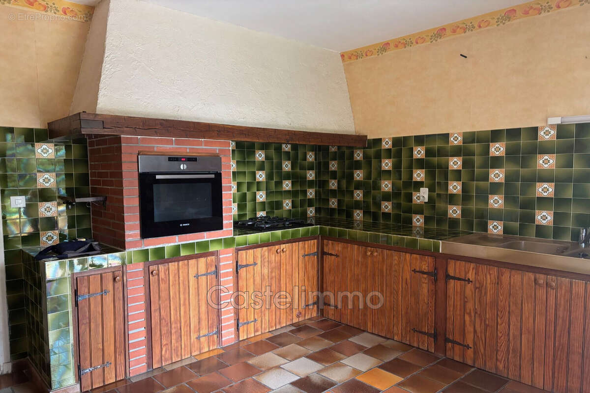 Maison à SAINT-NICOLAS-DE-LA-GRAVE