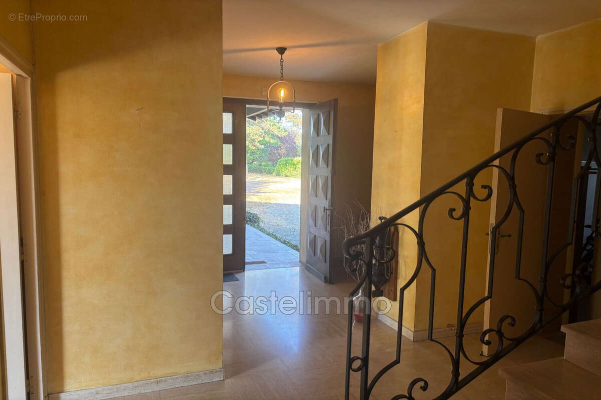 Maison à SAINT-NICOLAS-DE-LA-GRAVE