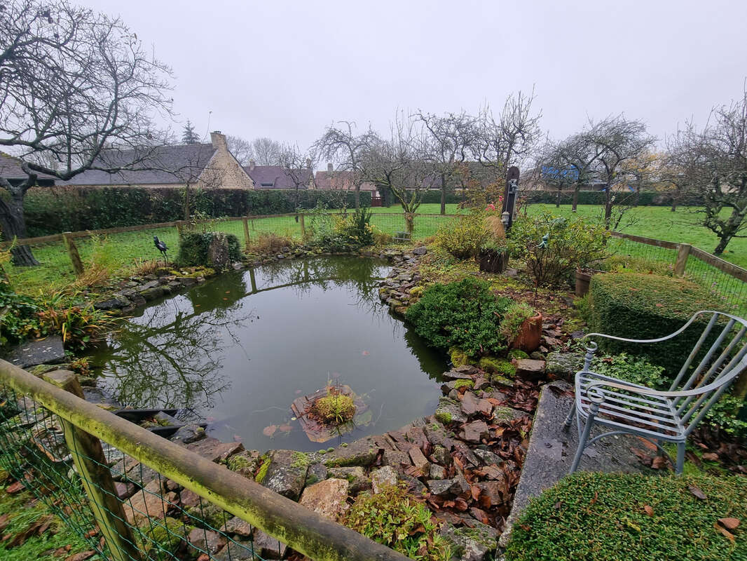 Maison à LE MELE-SUR-SARTHE