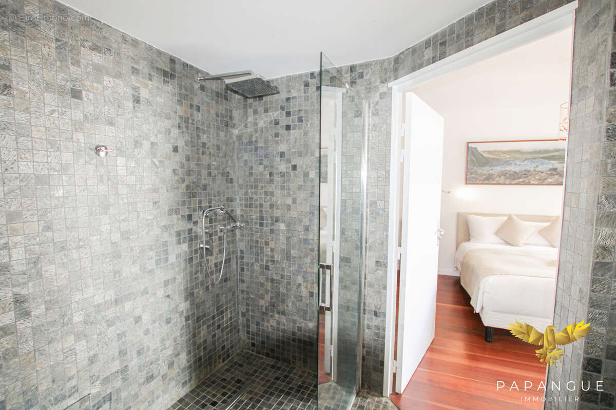 Maison à SAINT-DENIS