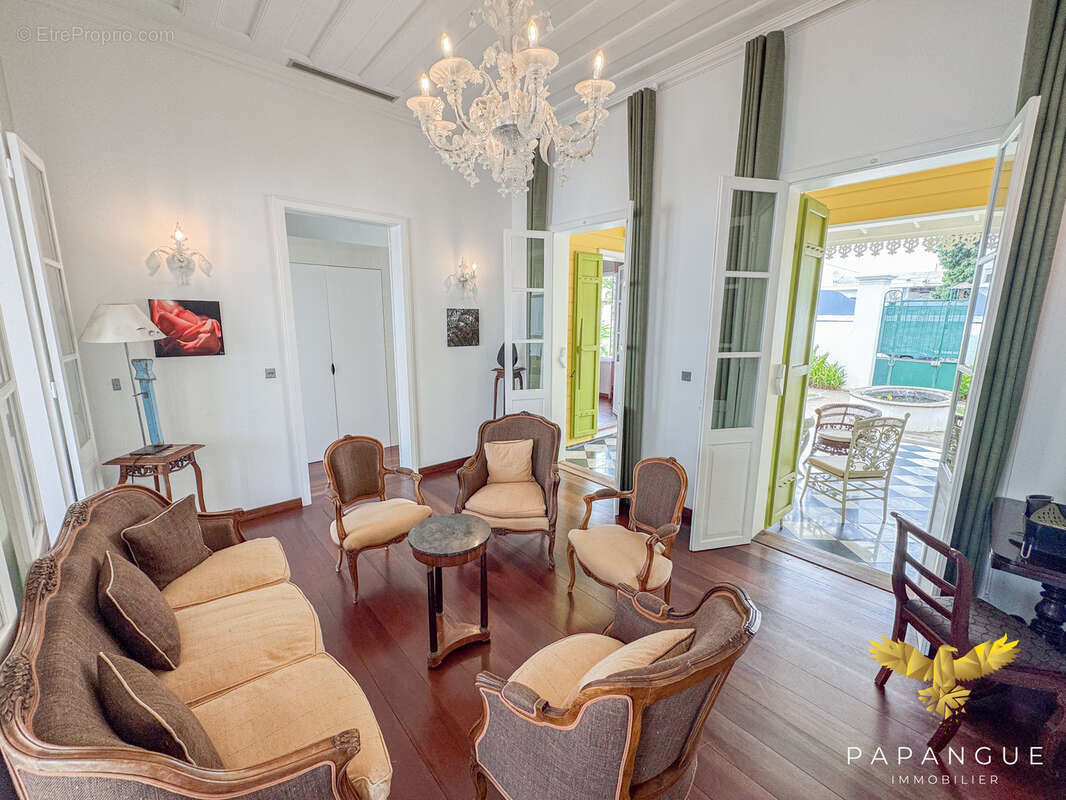 Maison à SAINT-DENIS