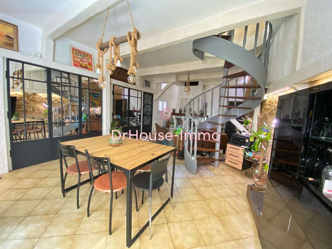 Maison à MARSEILLE-7E