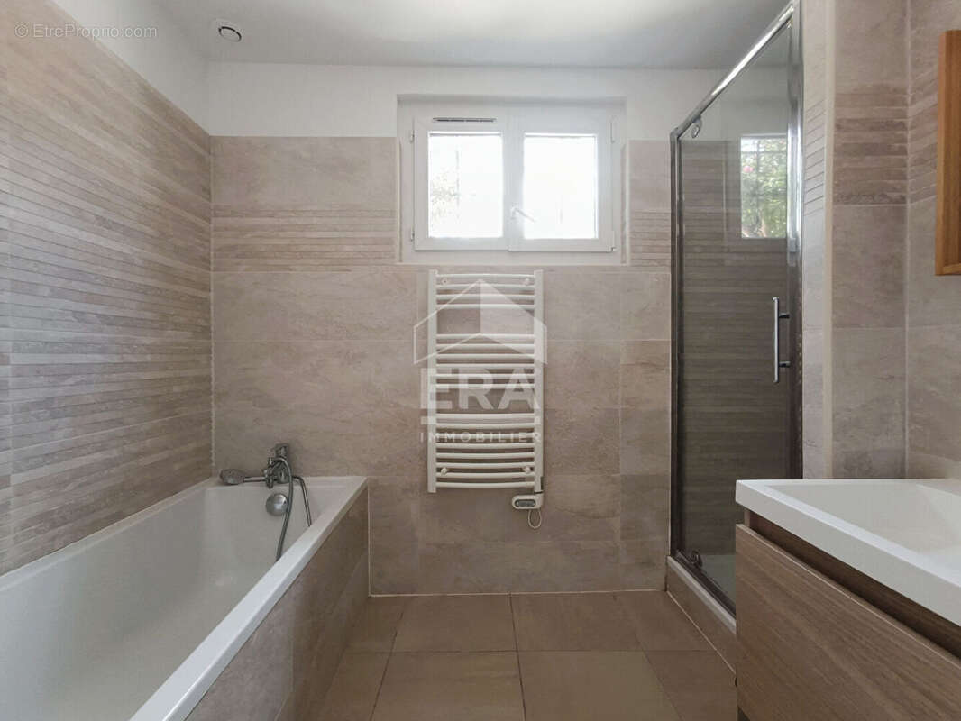 Maison à VILLENAVE-D'ORNON