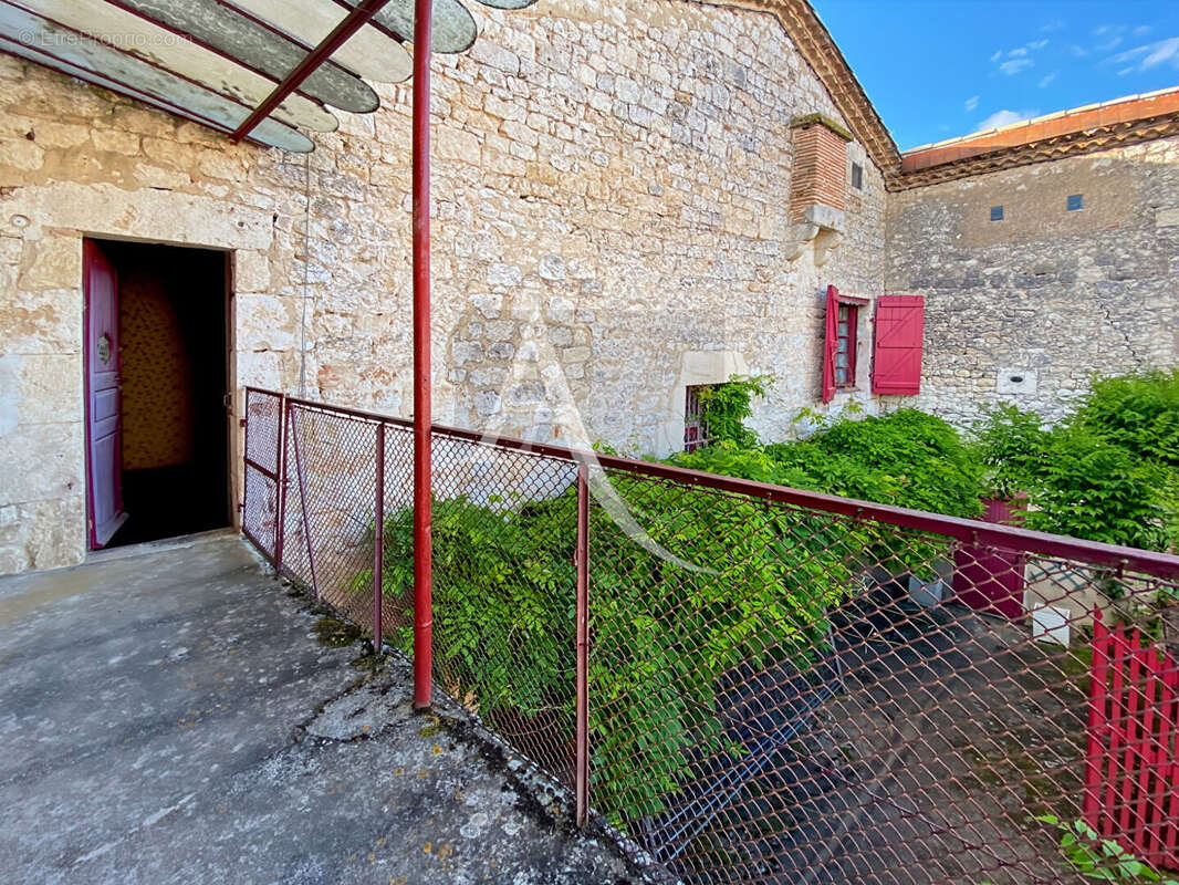 Maison à TOURNON-D&#039;AGENAIS