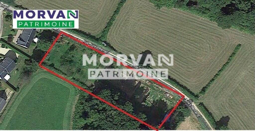 Terrain à CHATEAU-CHINON(VILLE)