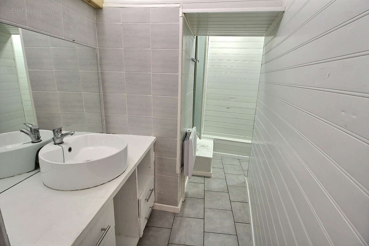 Appartement à GANGES