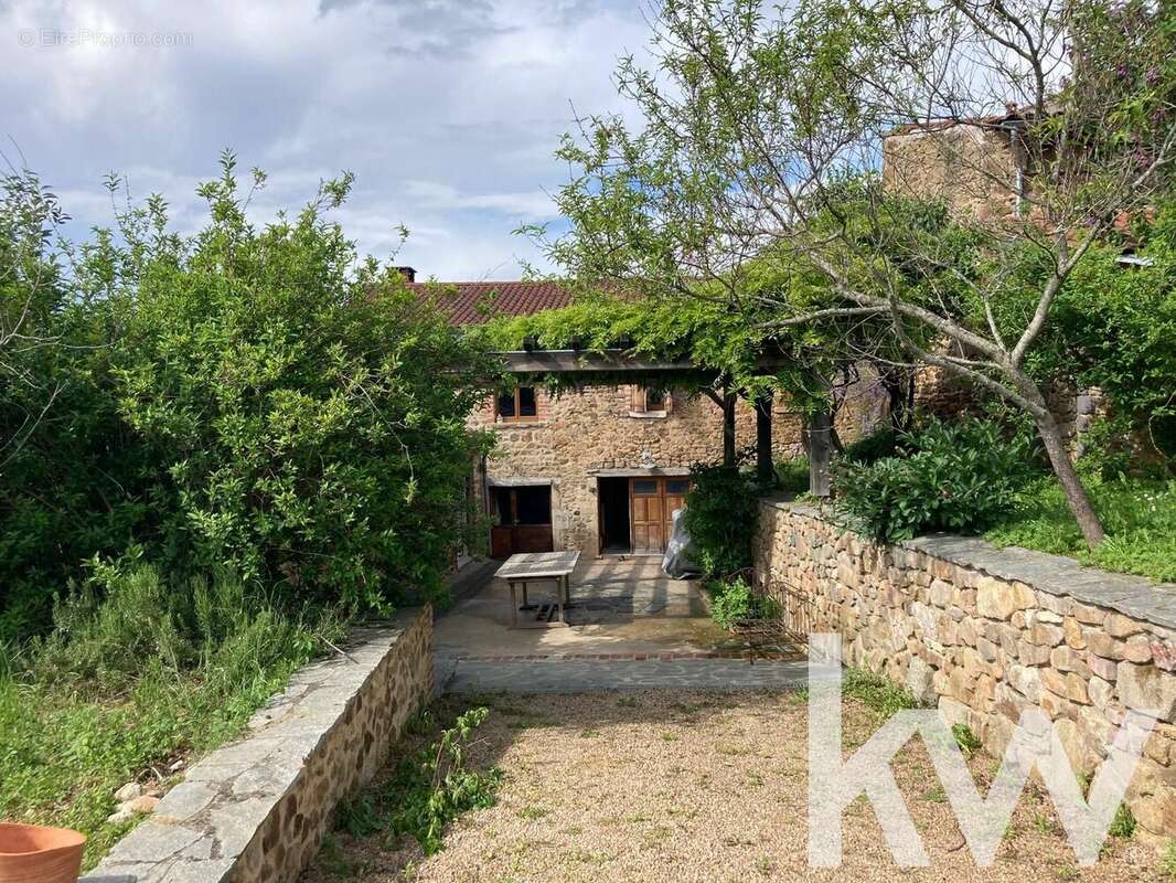 Maison à SAINT-JEAN-EN-VAL