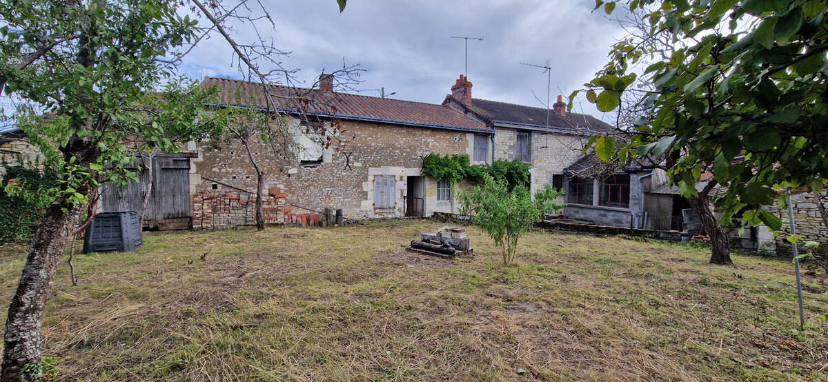 Maison à CHAVEIGNES