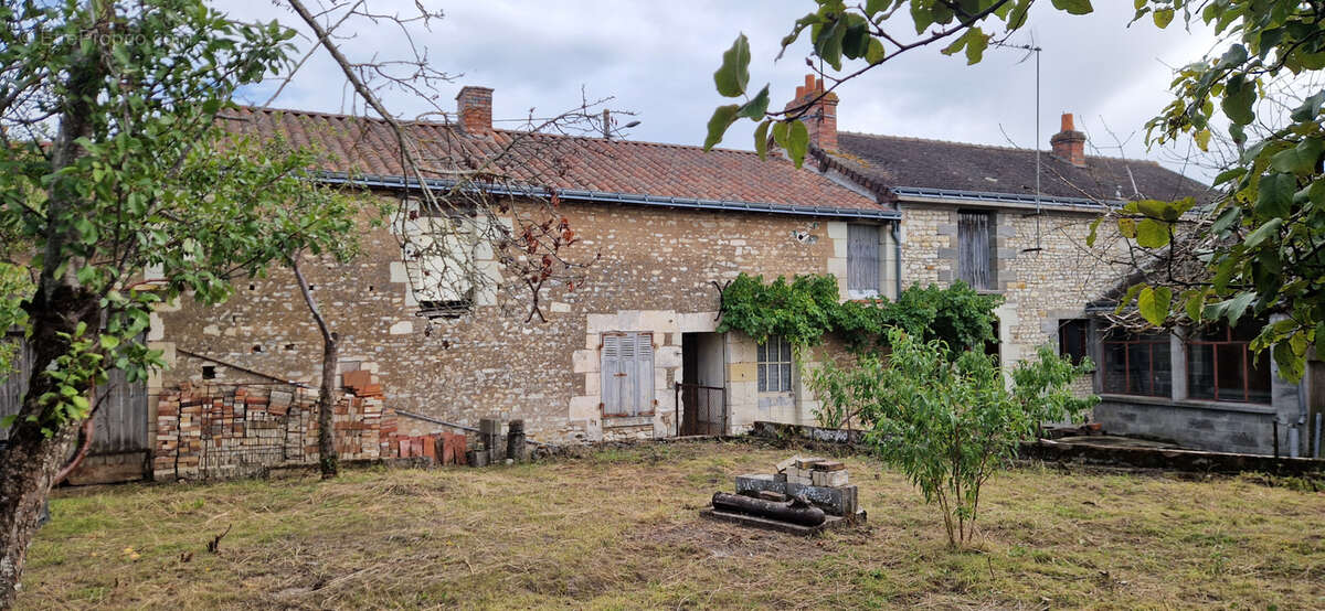 Maison à CHAVEIGNES