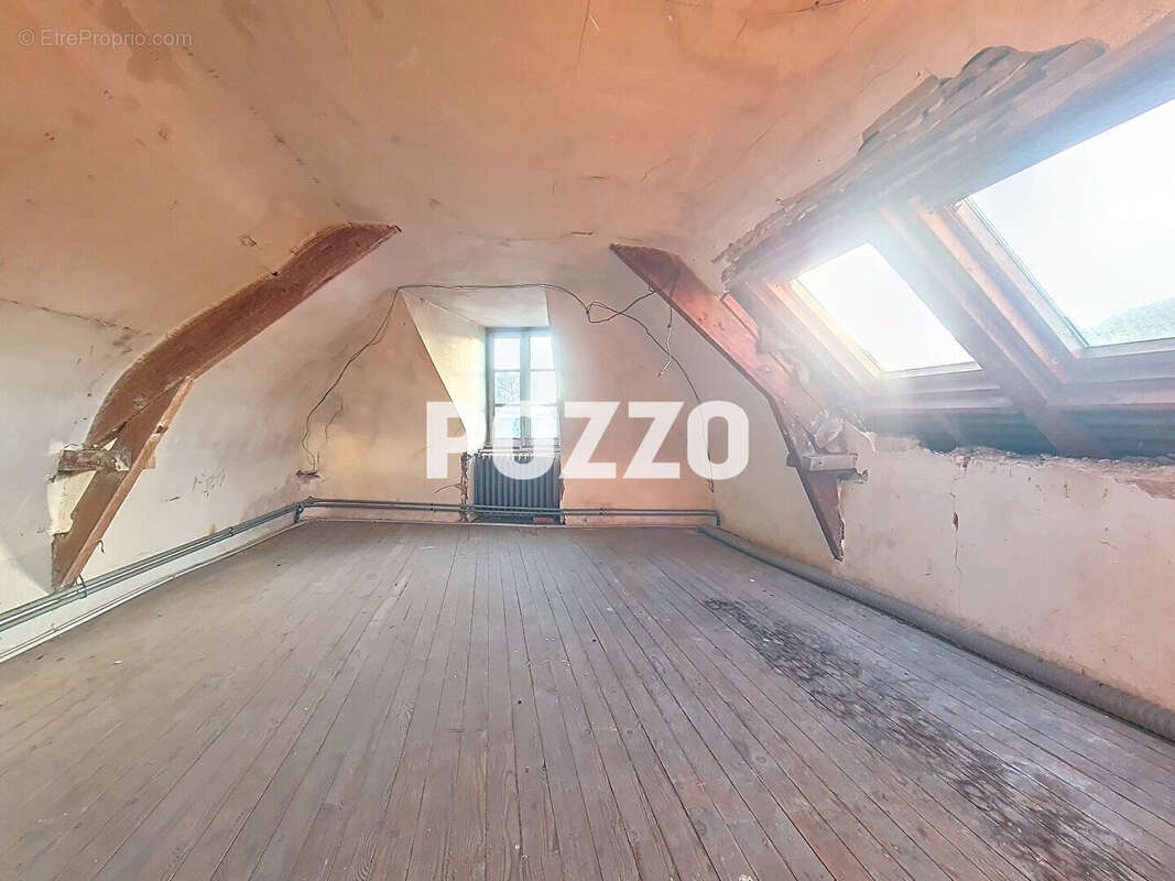 Commerce à COUTANCES