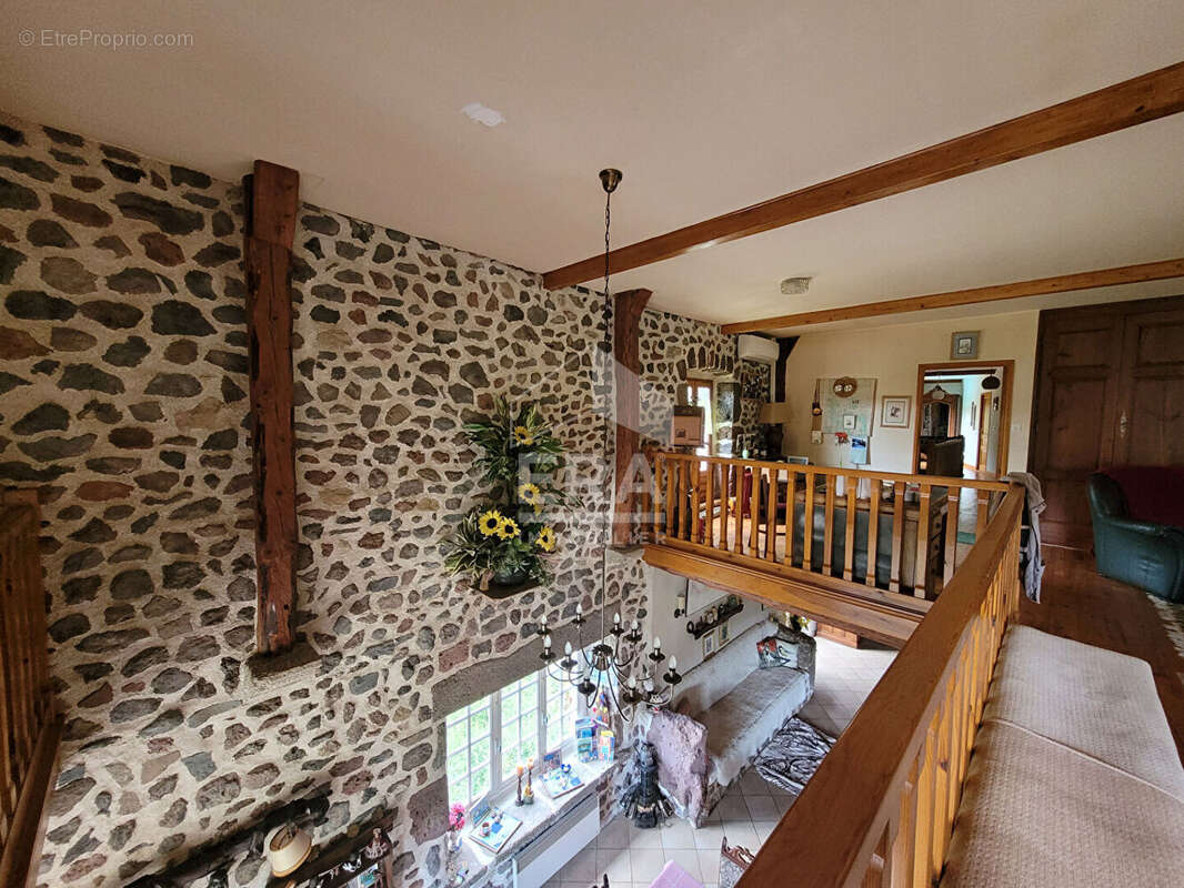 Maison à SAINT-PRIVAT-D&#039;ALLIER