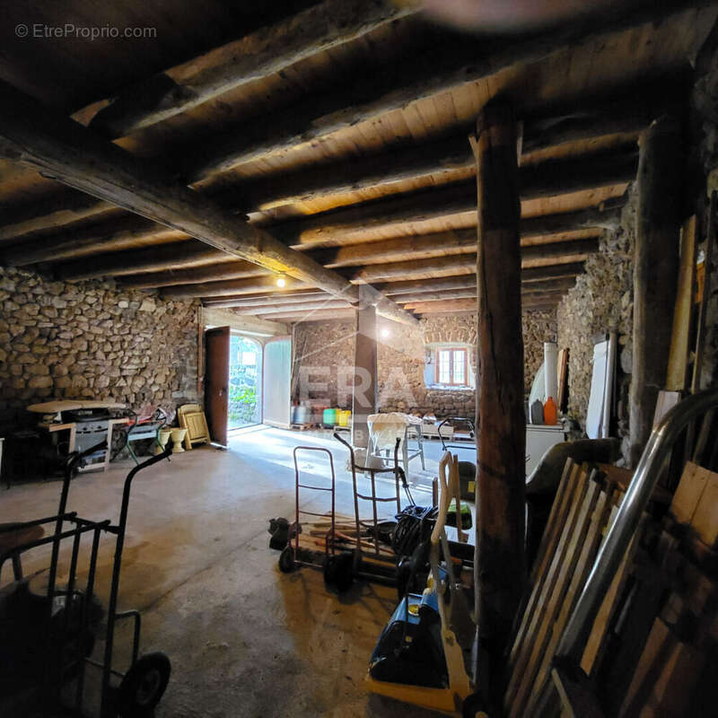 Maison à SAINT-PRIVAT-D&#039;ALLIER