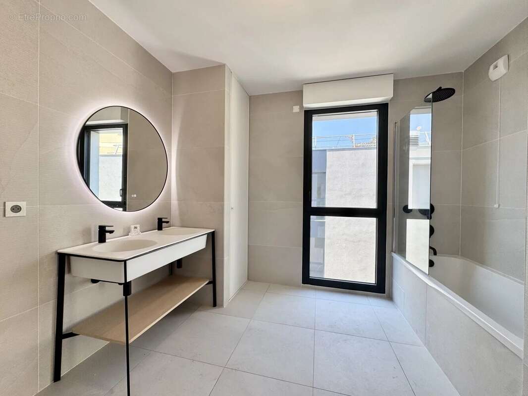 Appartement à BEAUSOLEIL