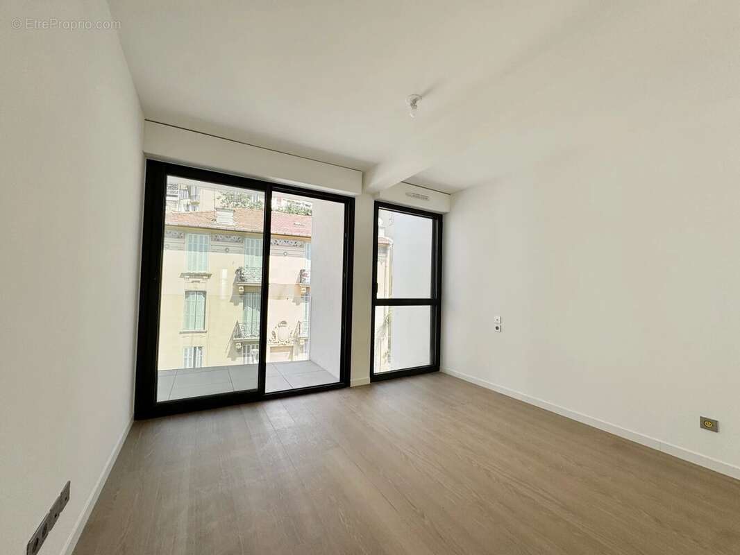 Appartement à BEAUSOLEIL