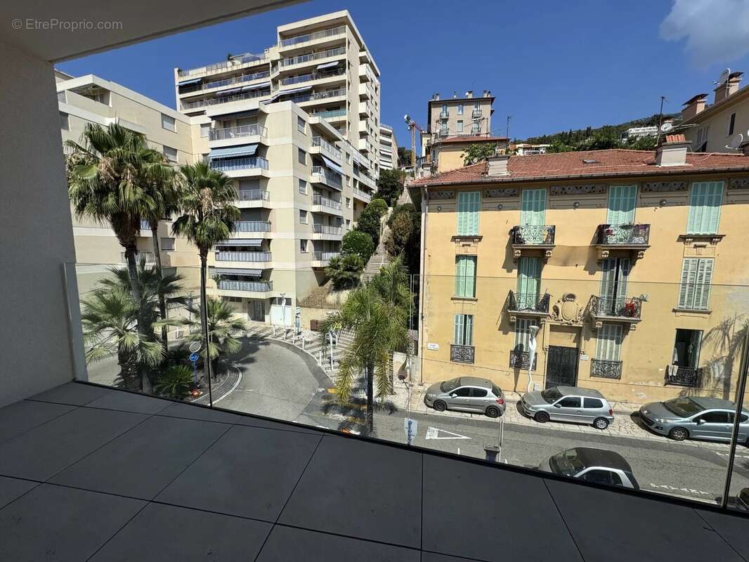 Appartement à BEAUSOLEIL