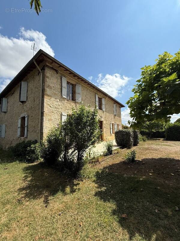 Maison à MONTESTRUC-SUR-GERS