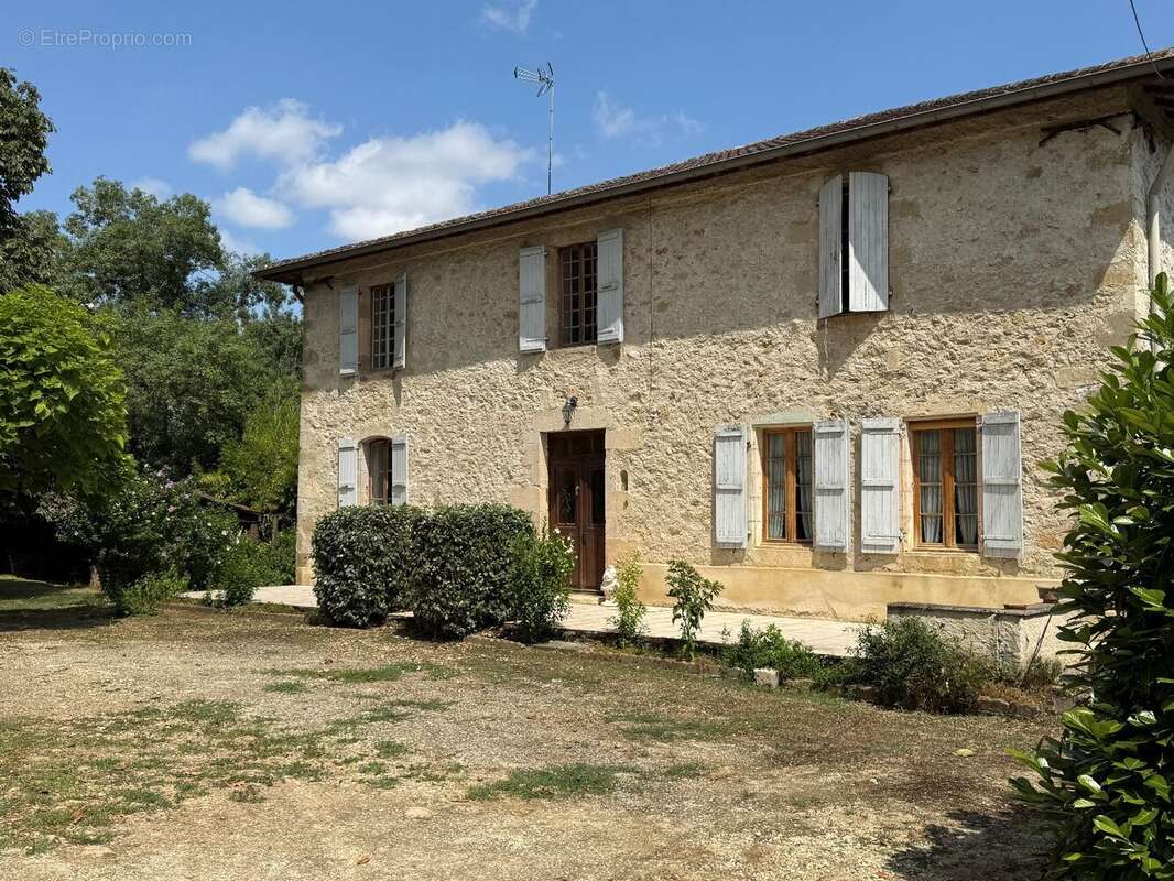 Maison à MONTESTRUC-SUR-GERS
