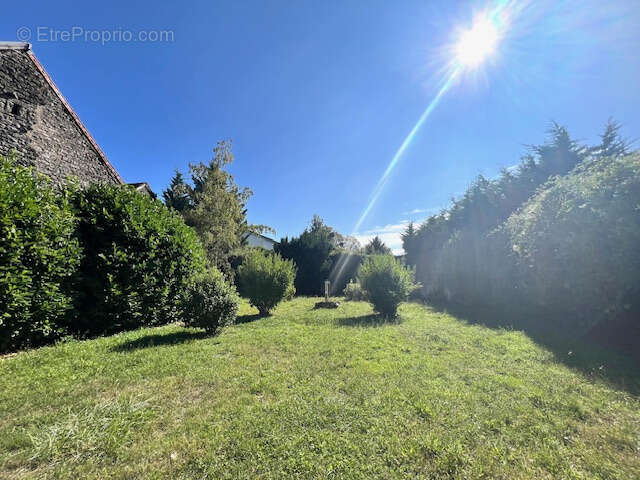 Maison à IVRY-EN-MONTAGNE