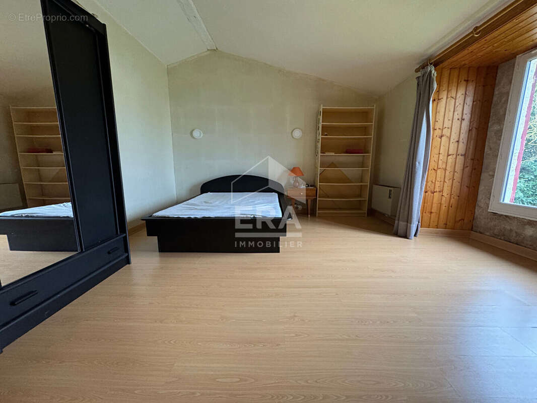 Maison à SAINT-GERMAIN-DE-MARENCENNES