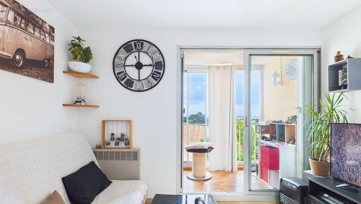 Appartement à CARQUEIRANNE