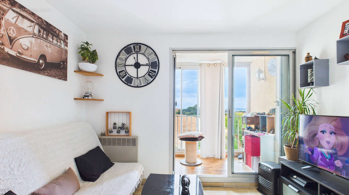 Appartement à CARQUEIRANNE