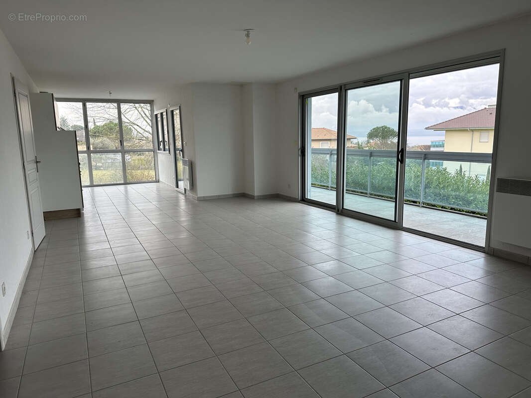 Appartement à MESSERY