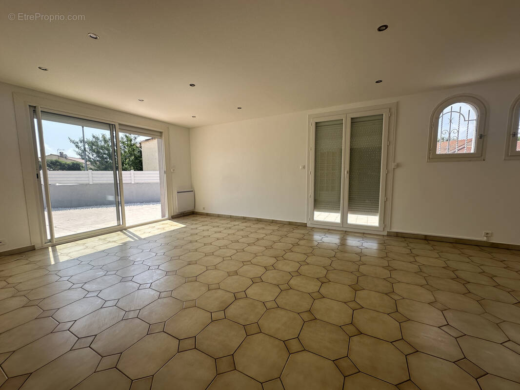 Maison à SAINT-CYPRIEN