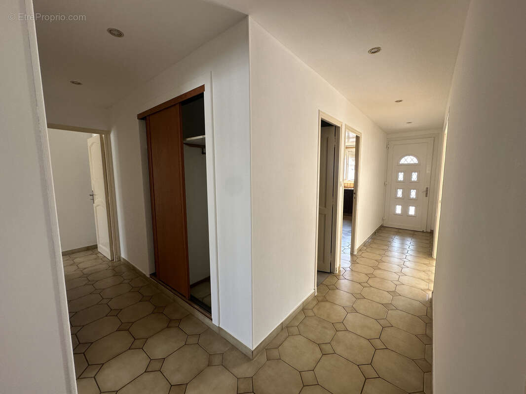 Maison à SAINT-CYPRIEN