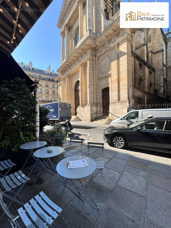 Commerce à PARIS-1E