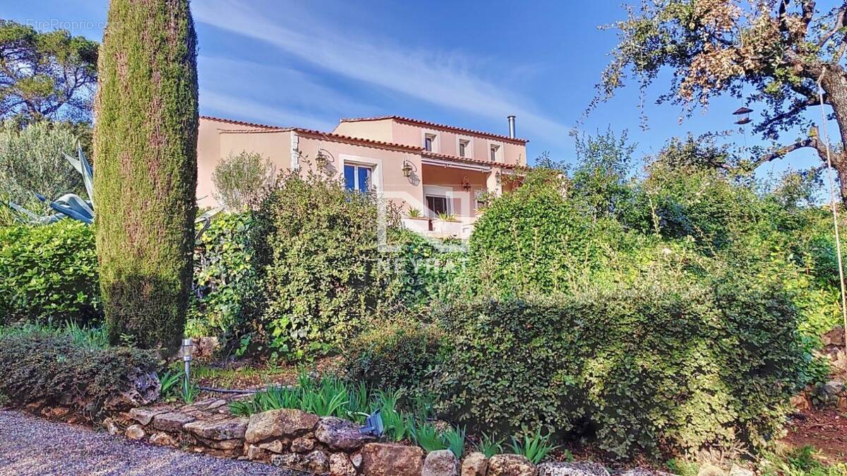 Maison à MONTAUROUX