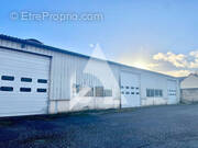 Commerce à NEUFCHATEAU