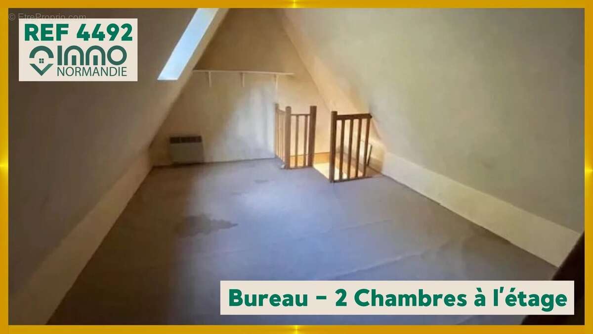 Maison à LIVET-SUR-AUTHOU