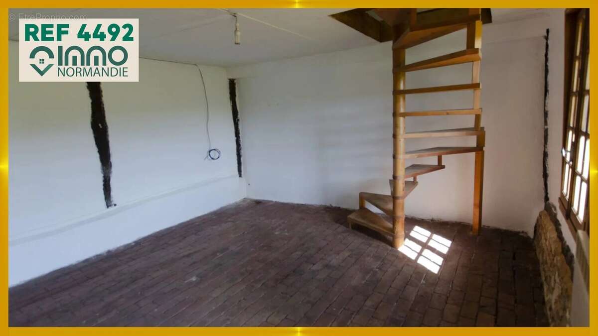 Maison à LIVET-SUR-AUTHOU