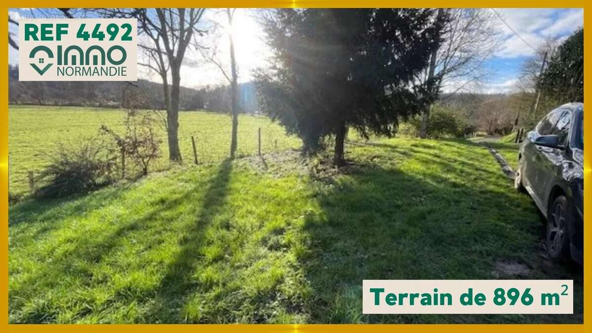 Maison à LIVET-SUR-AUTHOU