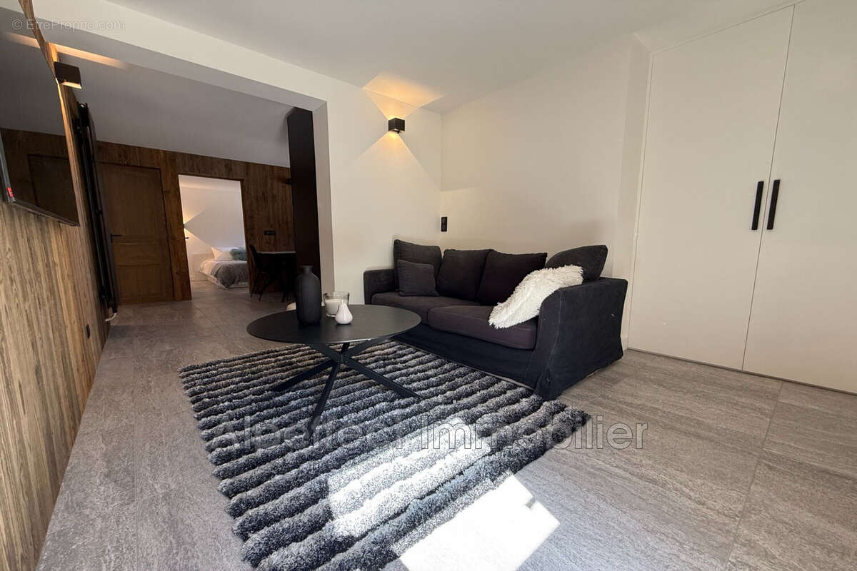 Appartement à LES ALLUES