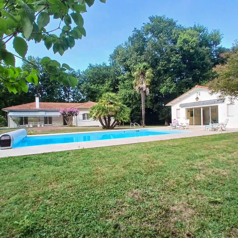 Maison à SAINT-SULPICE-DE-ROYAN