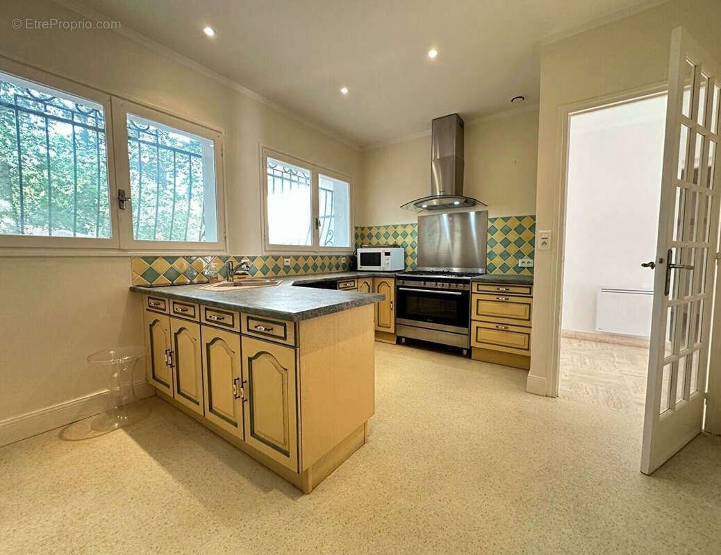 Maison à SAINT-SULPICE-DE-ROYAN