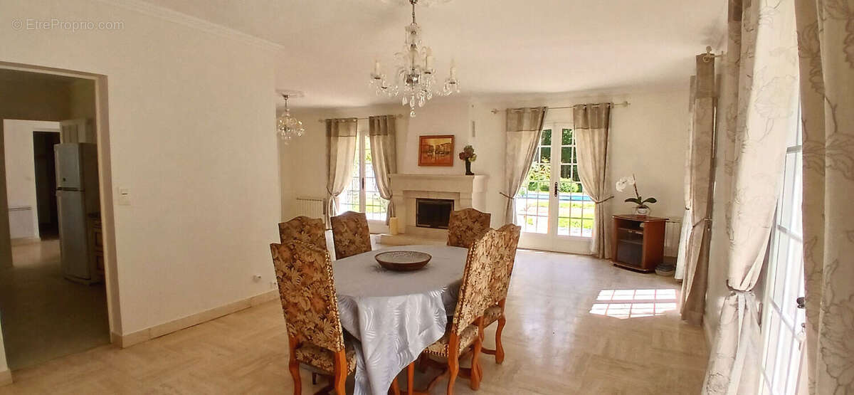 Maison à SAINT-SULPICE-DE-ROYAN