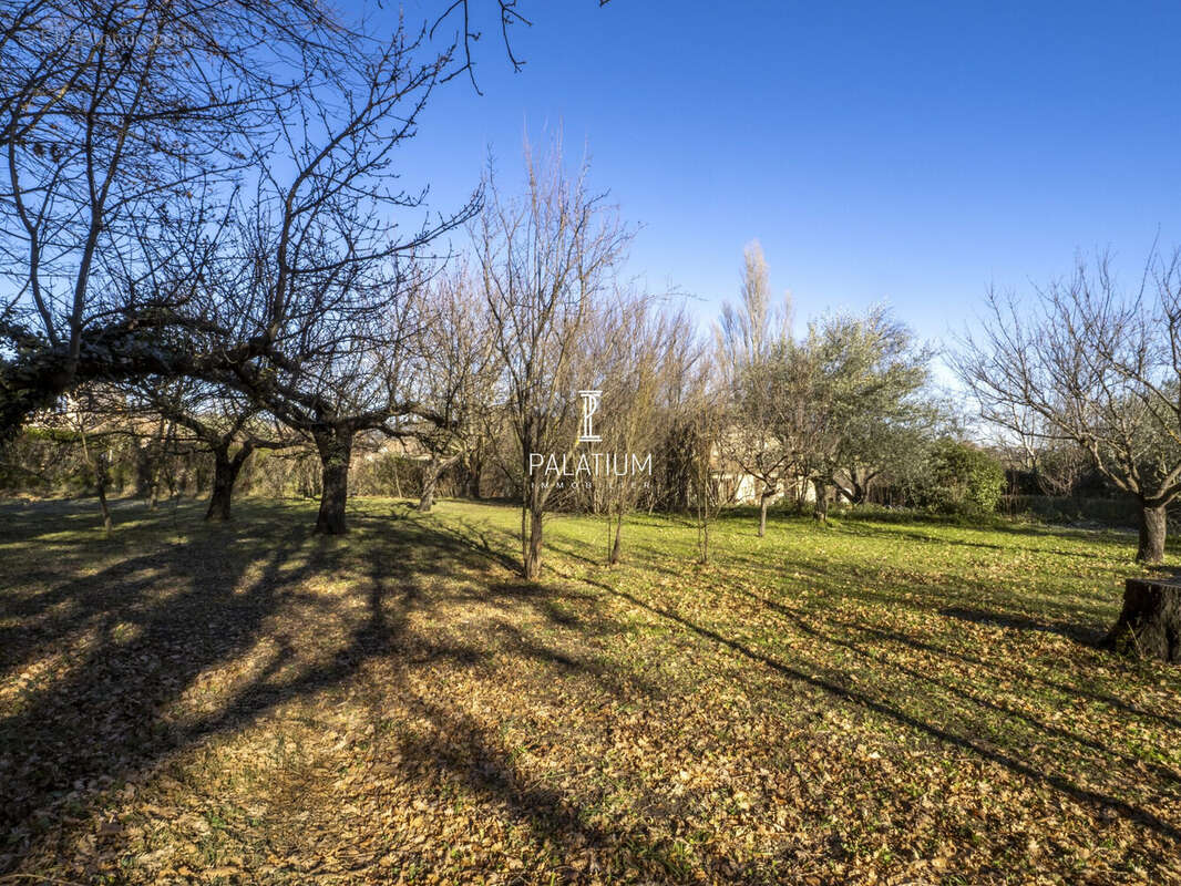 Terrain à PIERREVERT