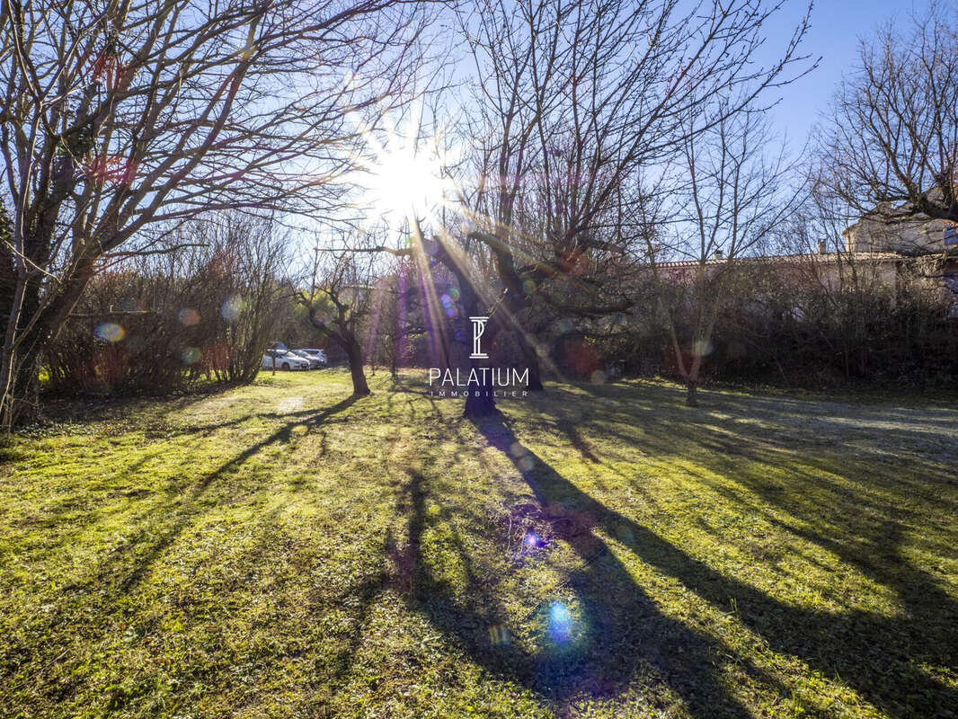 Terrain à PIERREVERT