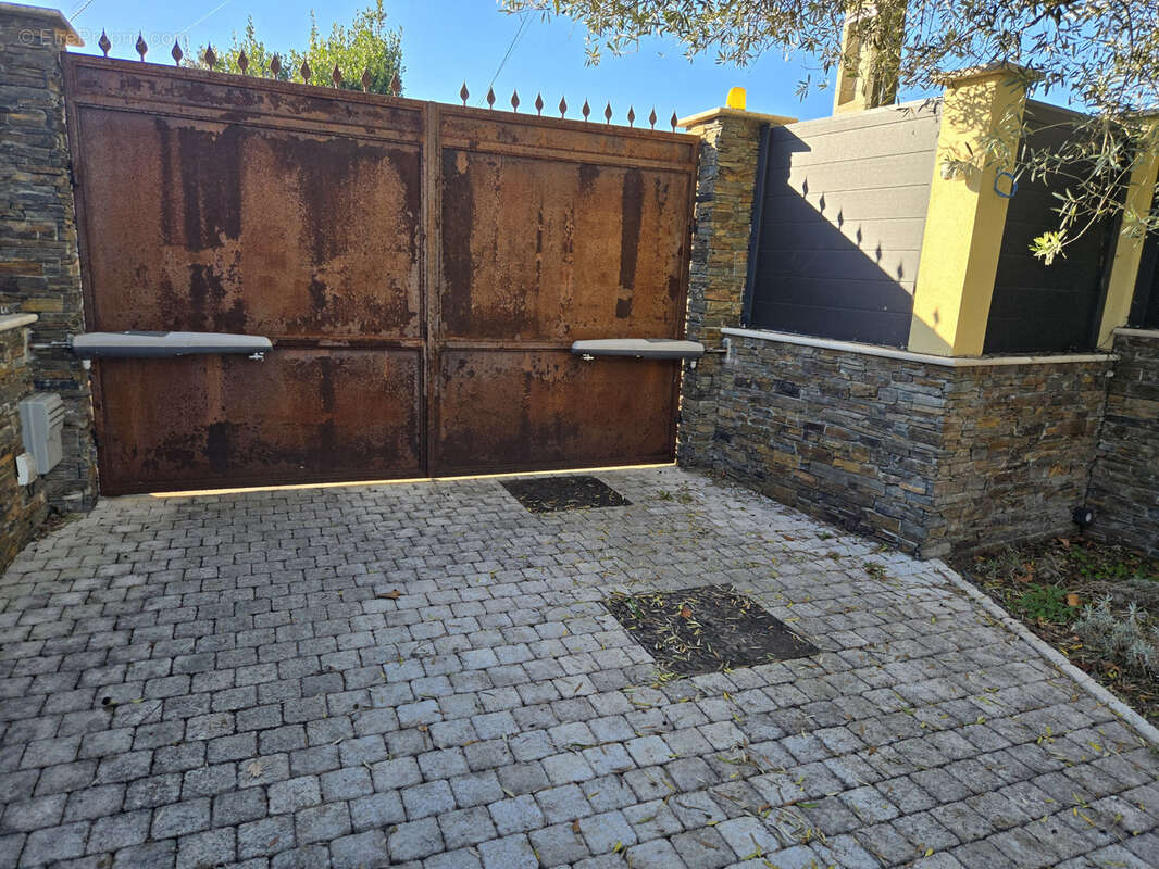 Maison à VILLENEUVE-LOUBET