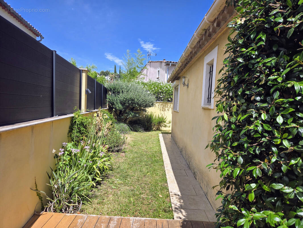 Maison à VILLENEUVE-LOUBET