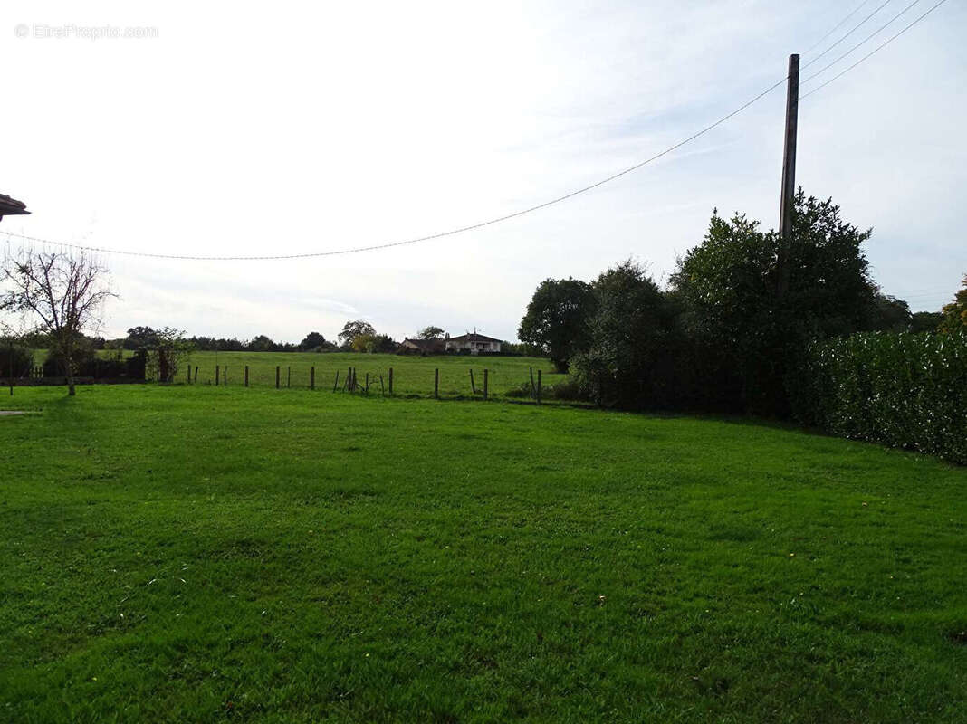 Maison à SAINT-MEDARD-DE-MUSSIDAN