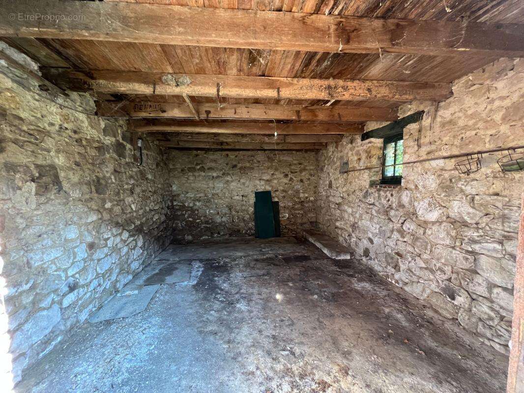 Maison à BUSSIERE-POITEVINE