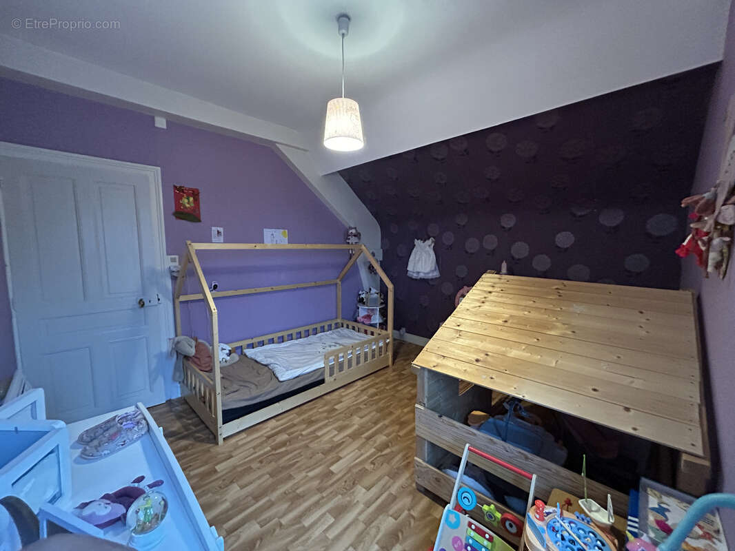 Maison à SAINT-PRIEST-DE-GIMEL