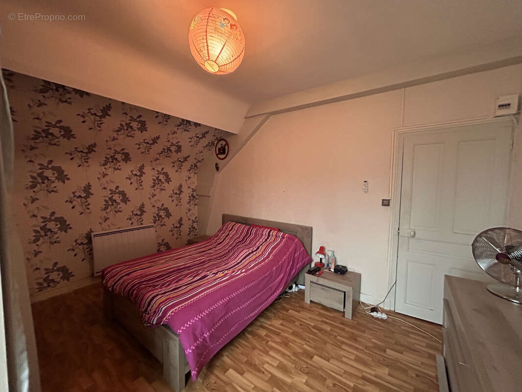 Maison à SAINT-PRIEST-DE-GIMEL